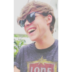 //Don't follow me, follow @Tobi4asEaton// no me sigas, sigue a @Tobi4asEaton;)x