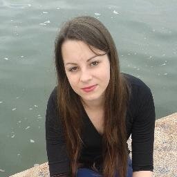 sou  divertida ,simpatica...