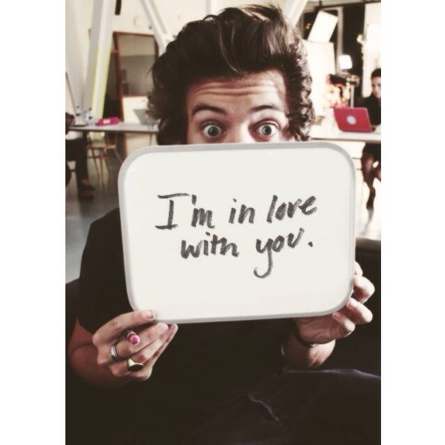 ♡maybe its the way he walked,straight into my heart and stole it♡