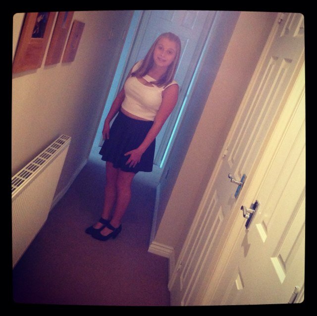 BBM pin; 2644D076 snapchat; chloe.smithh