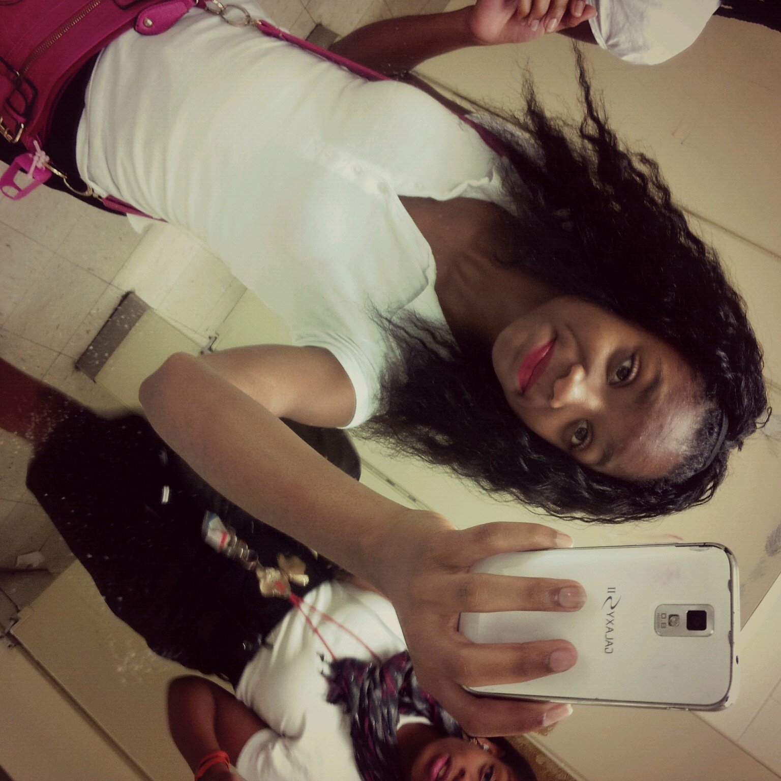 Beautiful as Aphroditee ; Mean as Medusa . Migos . Pisces . #Singlee .