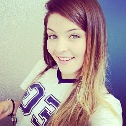 emillimilena's profile picture. ´´ você me faz, sorrir ´´
apego: @chayleão