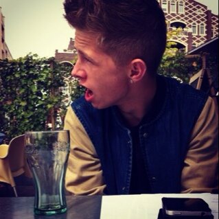 I love @official_casper. I am a #Caspeteer. #C4L. :D #Teamfollowback