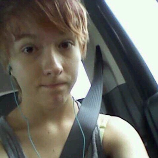 Slendertard's profile picture. name's michelle, single, i follow back if i like your tweets. want to know more? Dm me.