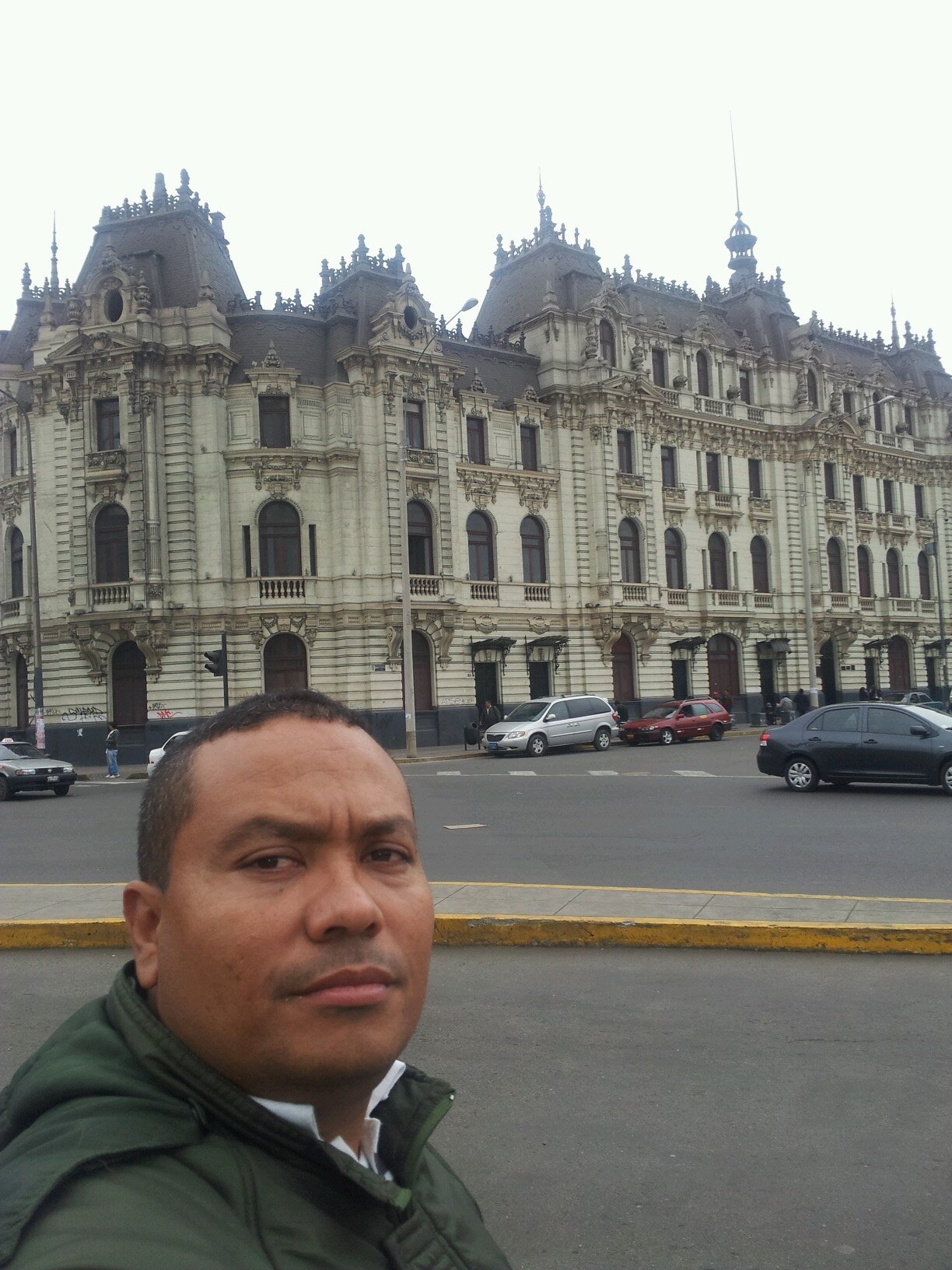 Abogado Democrata,Especialista en SHA,ISO45001,Docente Universitario, Asesor y Auditor Seguridad Salud Laboral,por la sindéresis de la justicia
