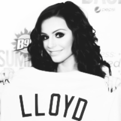 main account: @lovaticftbrat.