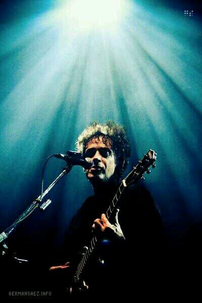 Twitter creado sólo para frases del gran Gustavo Cerati y Soda Stereo.