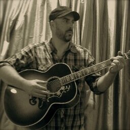 I like old guitars