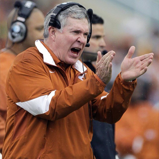Fastclappin' my way back to the Holiday Bowl. Maybe... Hopefully... Please? #fastclap