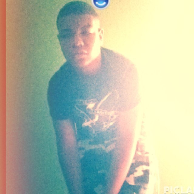 Follow me and ill follow back also follow my twifey @inspired2_b