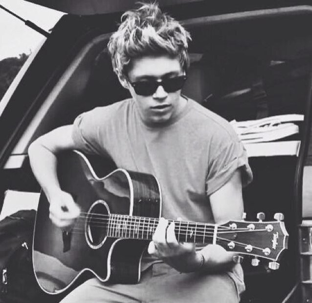 free follow ☺ please go follow @craicalouis