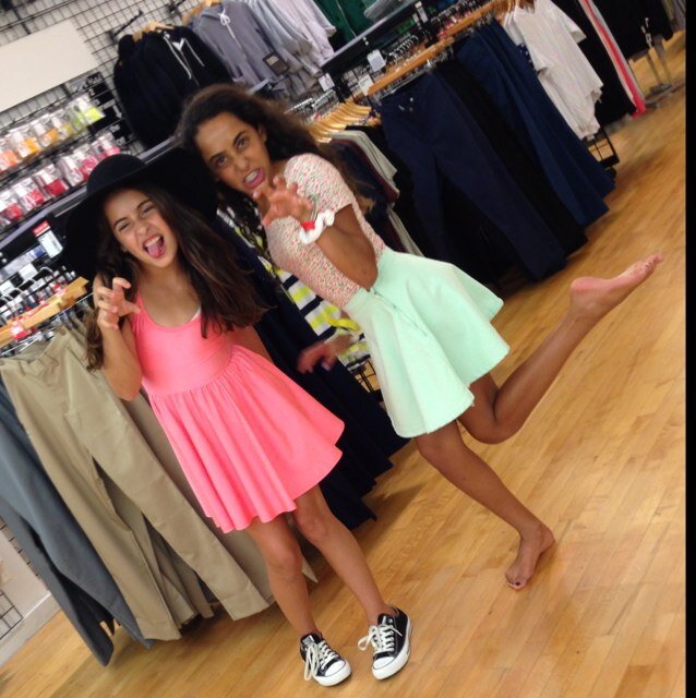 iscam11's profile picture. ☮♡☻