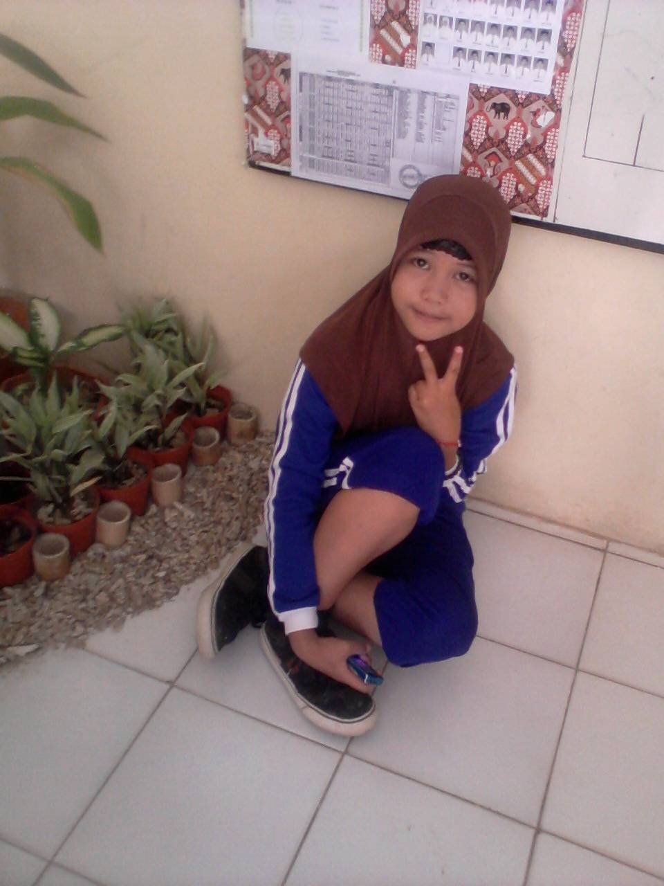 Its me......... Melisha~
@ChaaFania @ChaaFatimah @ChaaYenni @FangirlOfSJ @Atikah_Syarifah @NadiiaKanza is MyFriends!