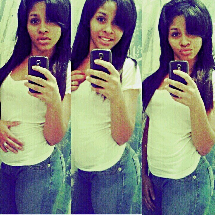 Sit Back Ndx Relax Watchin These Hoes Break They Necks To Dem BUMM Ass Niggas With No MONEYY..