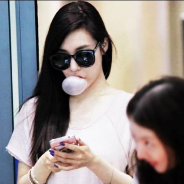 Hey Hey I'm Fany Tiffany(บอท)~ I LoVe Music and Fashion ~ มาคุยกันนะI ♡ SM TOWN' #หลุดเฟรมแฟมมิลี่ ♡