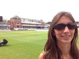 Wifey to @CoachAndyT and mum to Harry, Billy and Daisy. Cricket widow!