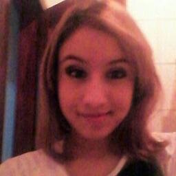 A vida é para quem topa qualquer parada. Não para quem pára em qualquer topada.(: