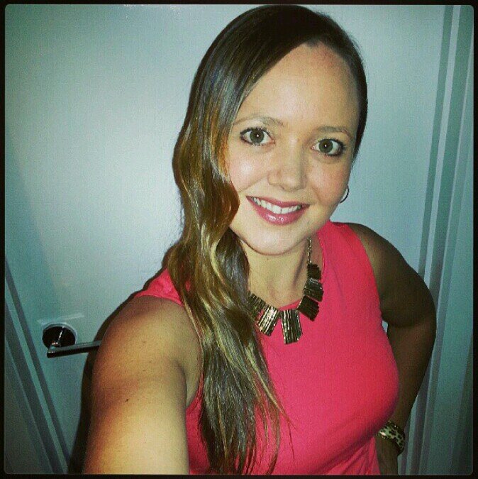 Me = wifey, mummy, netballer, sing star champion, footy fan, day dreamer, nail biter, colour coordinator, tv watcher, book reader, music lover