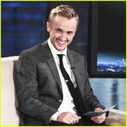 warning: I LOVE TOM FELTON !!!!