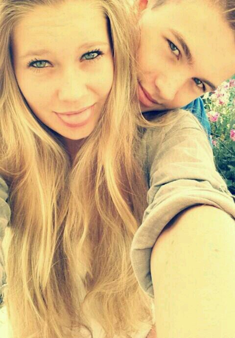 in love with familie& Friends ♡ 
love my boyfriend liam! ♡вє α gιяℓ ωιтн α мιи∂. α вιт¢н ωιтн αи αттιтυ∂є. α ℓα∂у ωιтн ¢ℓαѕѕ.

insta: marilene123123
