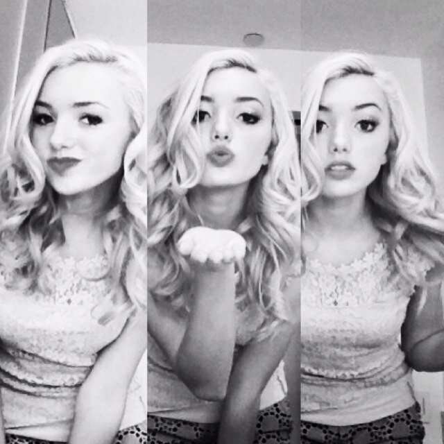Hey friends! my account it's suspended :( my real account @iBellarinaLife it's suspended. :(