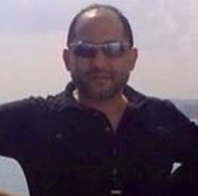 Tanrı insanın vicdanındadır ahlaklı olmak için herhangi bir dinin altına sıgınmak acizliktir