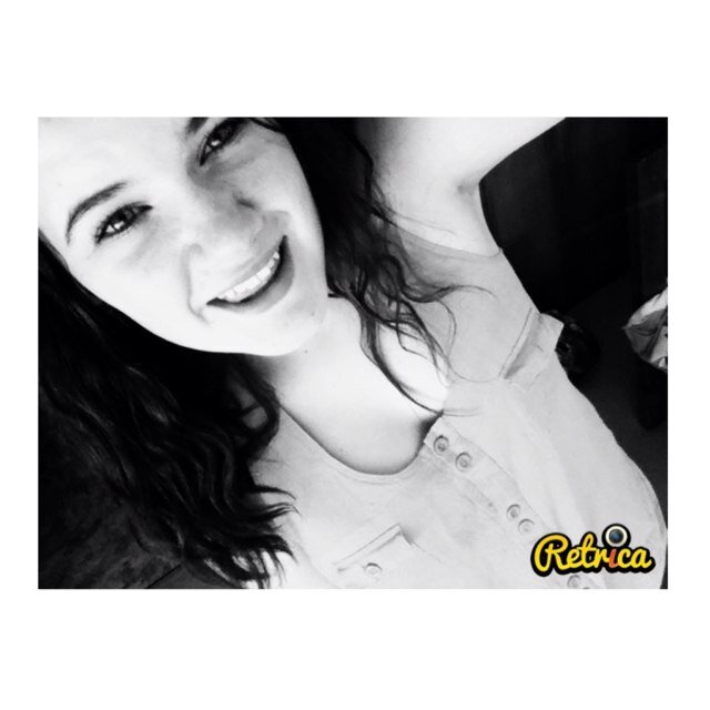 Im mickey! Follow me and i follow back✌