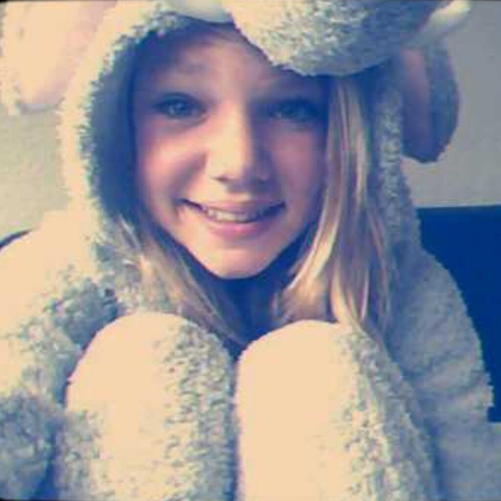 hii dutch girl 13 years old // insta: iertjexo // snapp: iertje_xo // #teamgeakk met @LiveLikeThijmen !x