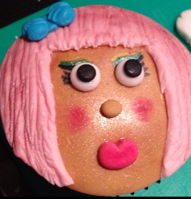I'm a badass cupcake with a point of view. Those expressed are mine innit!