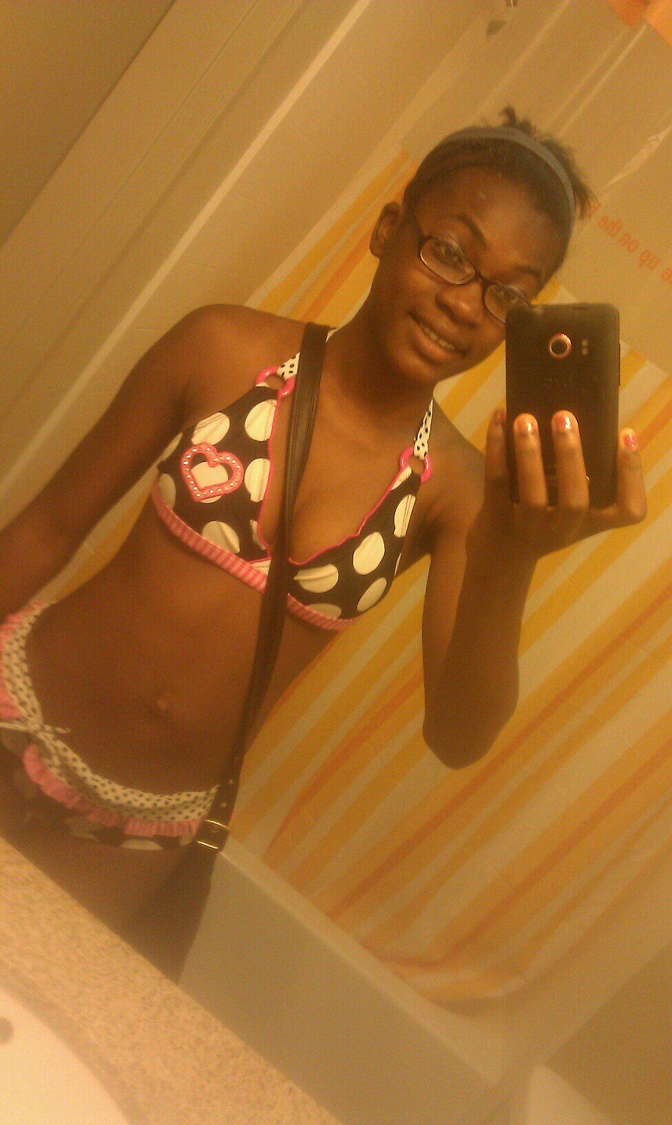 14 years years young, I like to party, f*** Wat you heard. softball' volleyball' basketball' that's my thang. Don't ever try to play me! 00.00.13 single