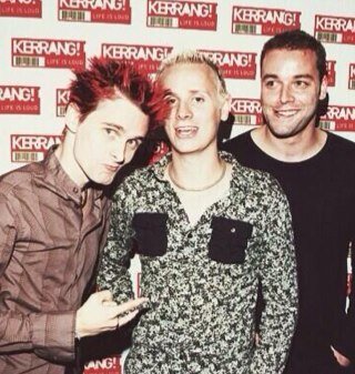 dianne ✨ 17 ✨ muser ✨ arctic monkeys