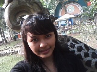 Ntn tv,,apalgi kartun,,musik,,baca novel,,,