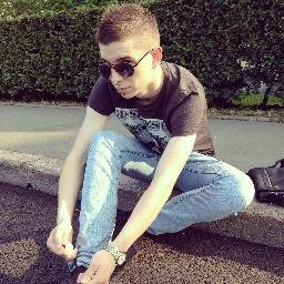 Поэт, музыкант, основоположник постпофигизма