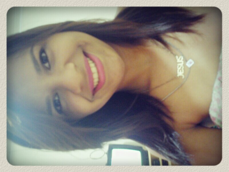 19 anos ,Taurina
  Quem sabe de mim,sou eu  ! Loucamente apaixonada por Jorge & Mateus ♡
http://t.co/XnxjSplyWU
