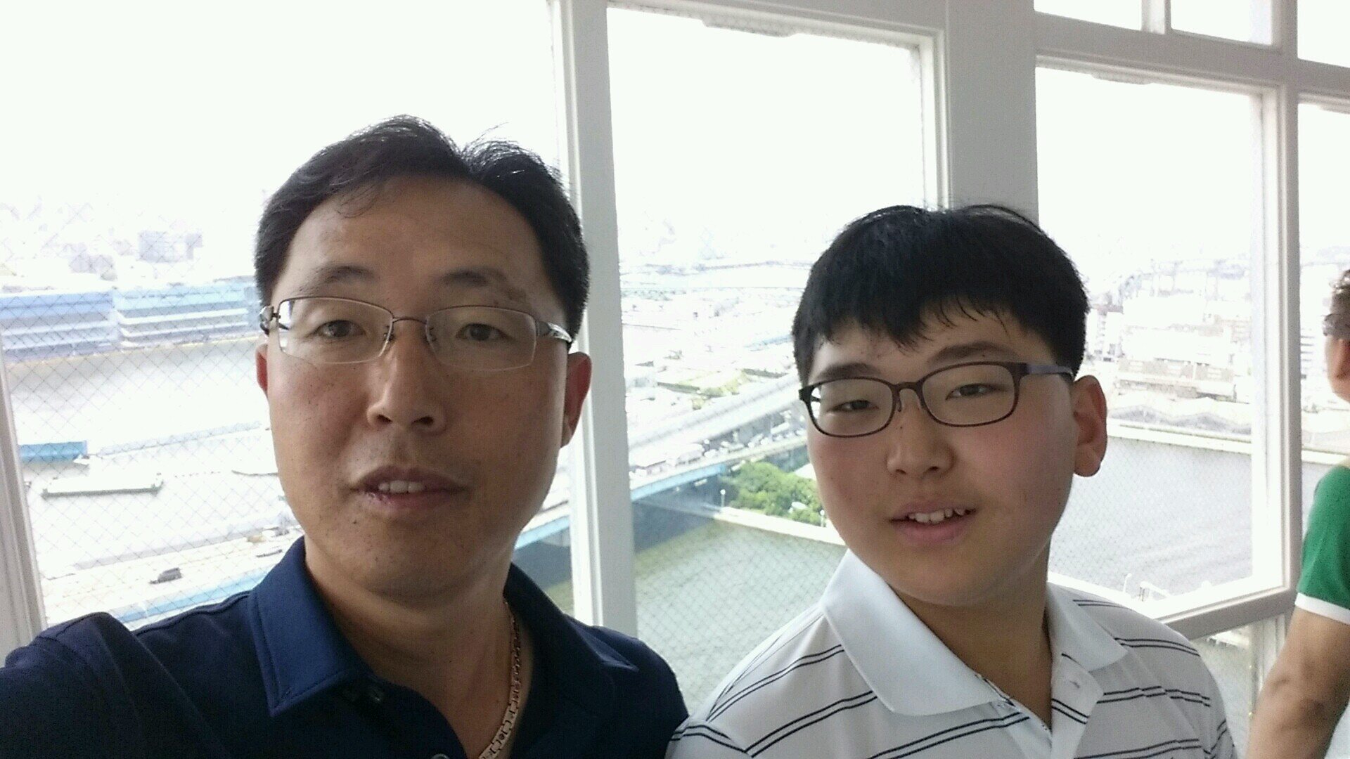 현재 부산외각고속도로 12공구 공사중