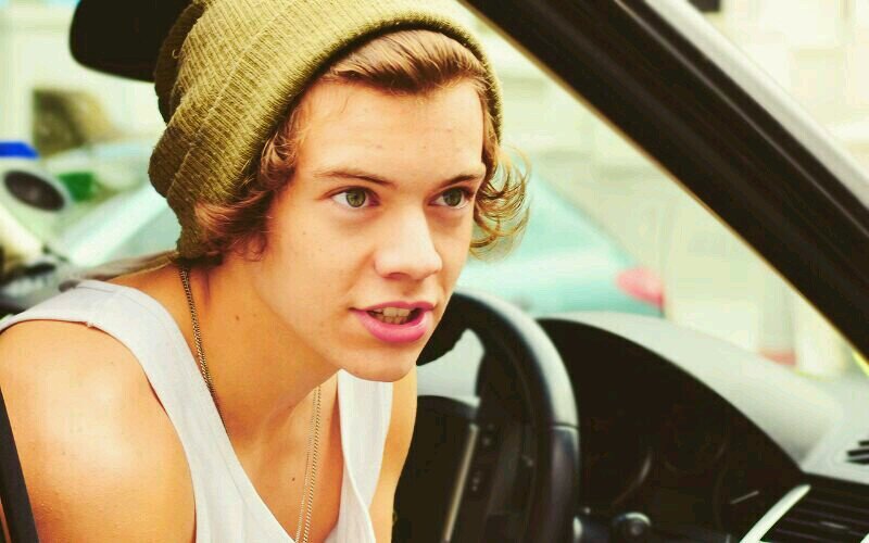all 1D fans follow me! i follow back! all follow @acacia_clark__ please its my second account! :) ♡♡