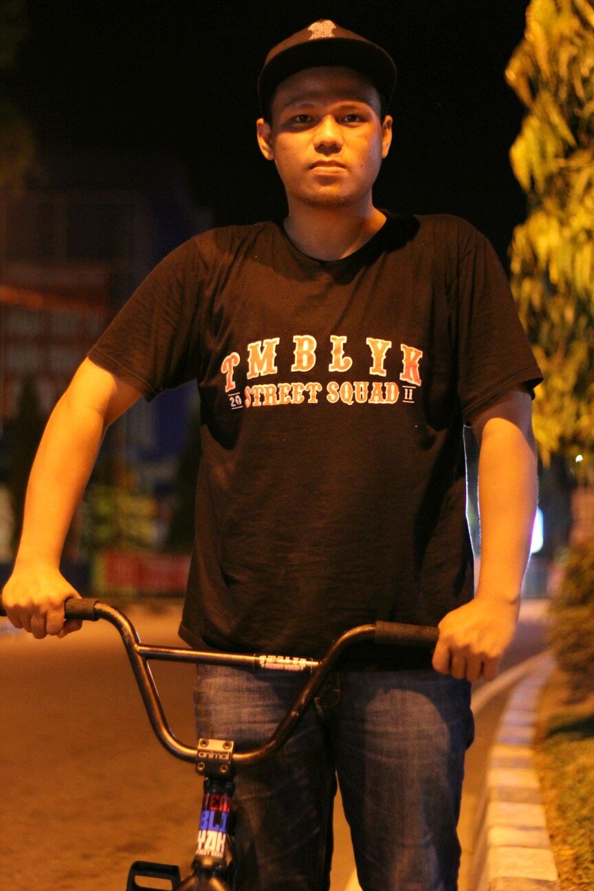 Life Like RidiNg a BicycLe, Keep your BalanCe n' you Must Keep Move on (i'm Muslim)