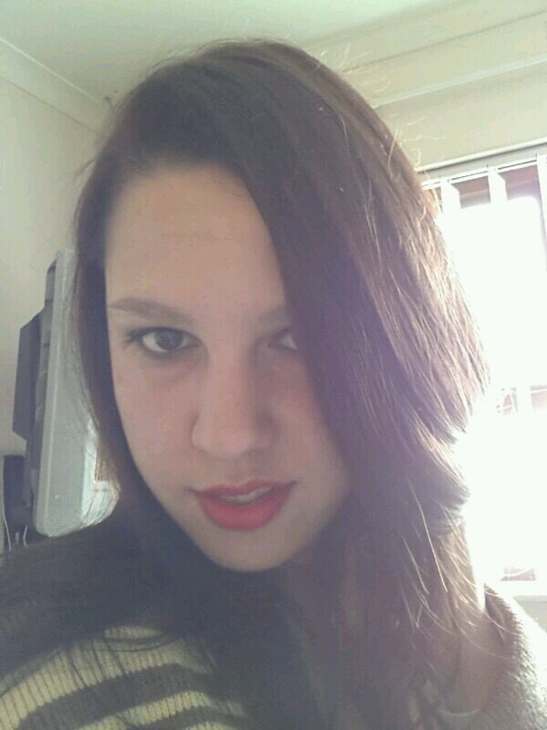 Independant ¤ crazy ♥ complete BLONDIE ☆ love the h*bags ♣ Fun-Loving ♡ Food ★ music ♧ sarcastic