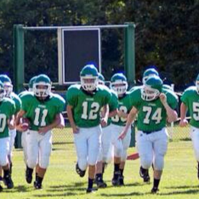 barrycrum3's profile picture. I fly with the greatest and die with the worst Football, bmx, and snowboard Single