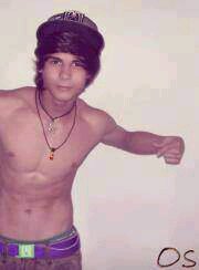 Hola dame follow| un chico normal me gusta de todo soy atrevido y muy sensual si quieres mi ping pidelo
