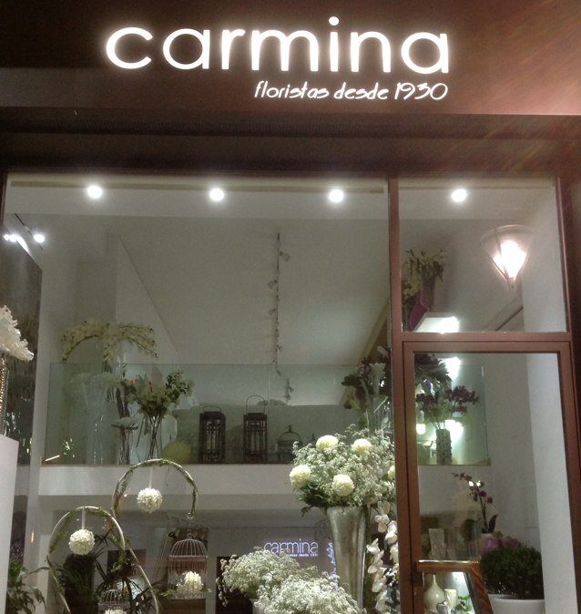 carminaflorista's profile picture. Desde 1930 estamos compartiendo con nuestros clientes los momentos más importantes como nacimientos, bodas, cumpleaños, etc. Y no dudamos en seguir haciéndolo.