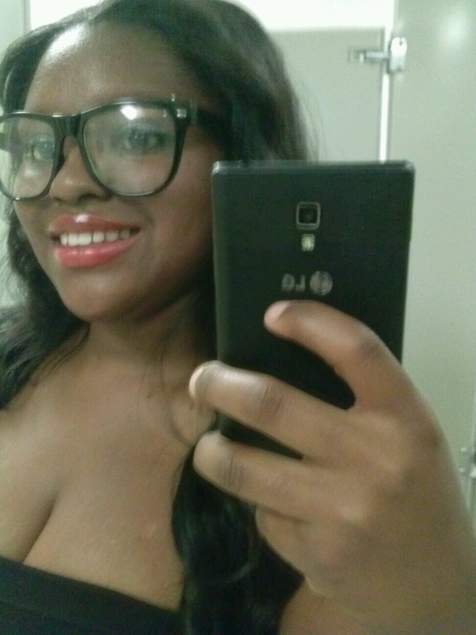 i sometimes make mistakes but im me crazy silly loyal beautiful etc.ima be real with yu regardless so with that being said FOLLOW ME and i will FOLLOW BACK!! :)