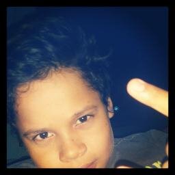 A minha família e Deus vem em primeiro lugar e pressiso e preservo essas duas maiores coisas!!!
So muito grato com que tenho!
    VALEL!!!!