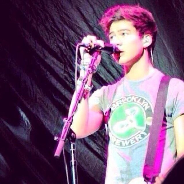 Have you heard of 5SOS? Yeah, me neither.