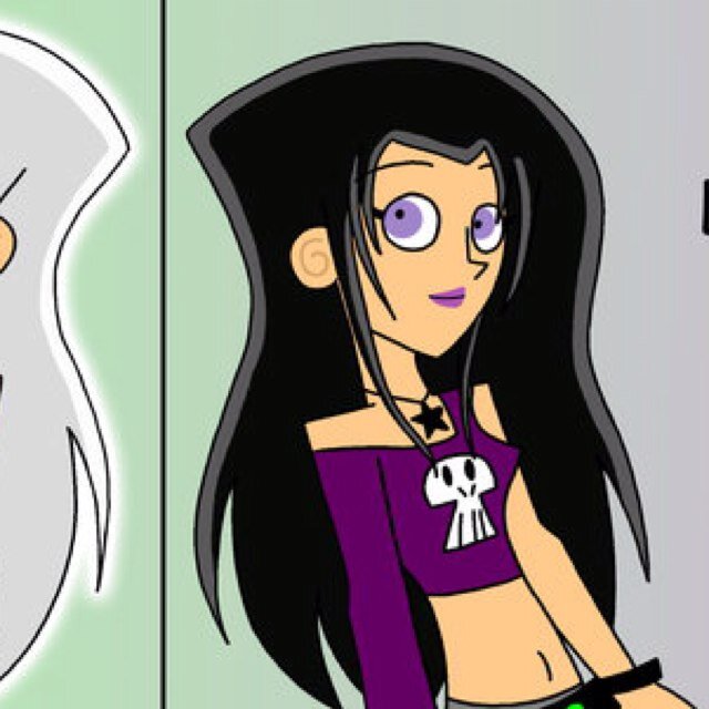 Hello im megan....im 14,#single and goth even a halfa:)