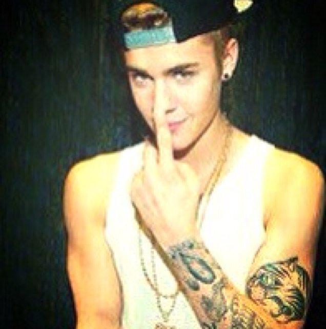 If you hate Ariana G , Victoria J , Miley C or Justin B ! #KillYourself #IDONTLIKEYOU
