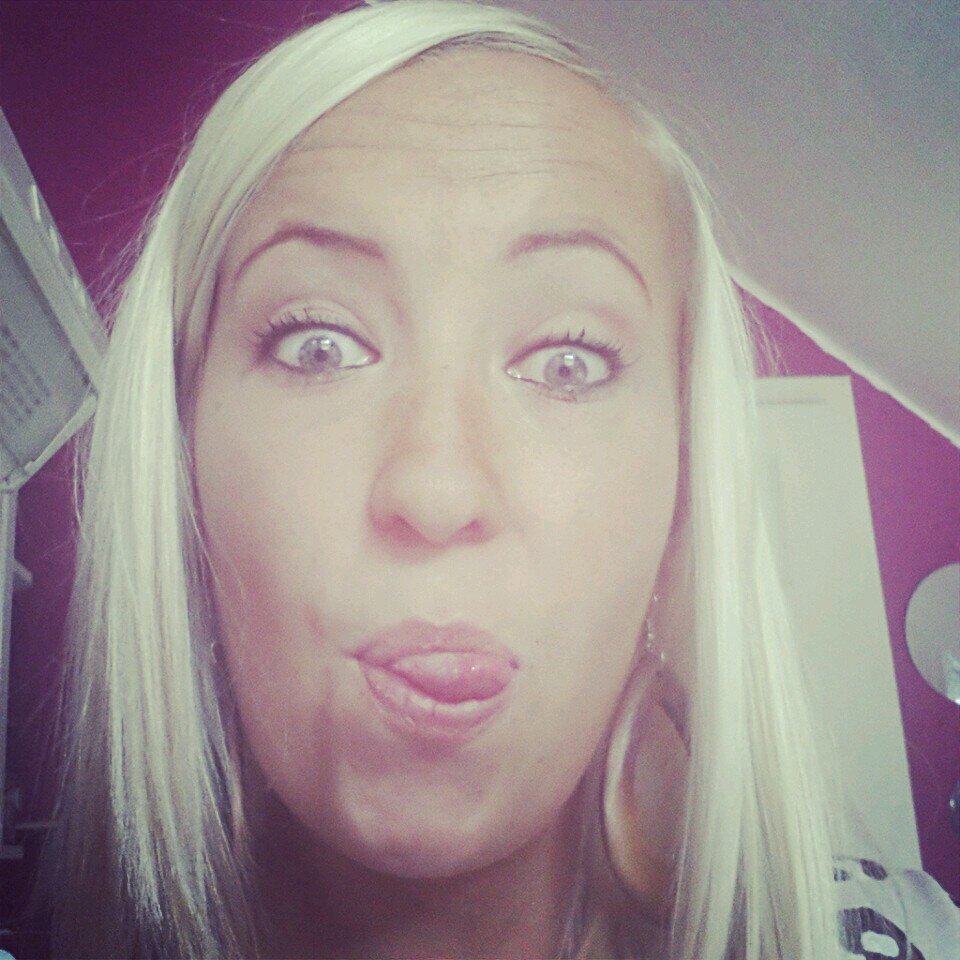 MeMyself&I My Girl Is My World #onelifeliveit
