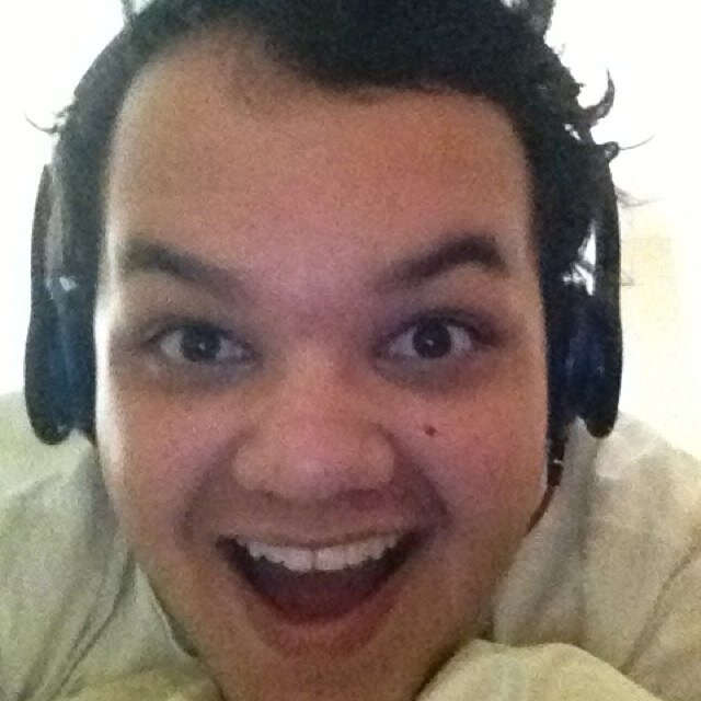 Food and music aficionado. Comedy and sleep lover
