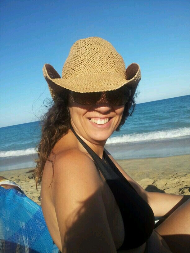 Mamá y currante a tiempo completo. Si la vida te da limones, ponles sal y tequila!

Curly Girl