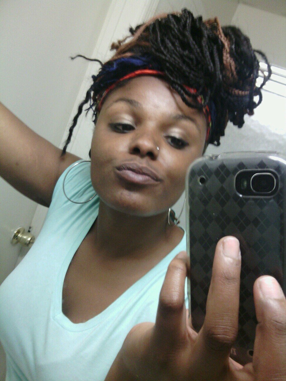 k2oki3's profile picture. I love rock music...and reading...and lady gaga